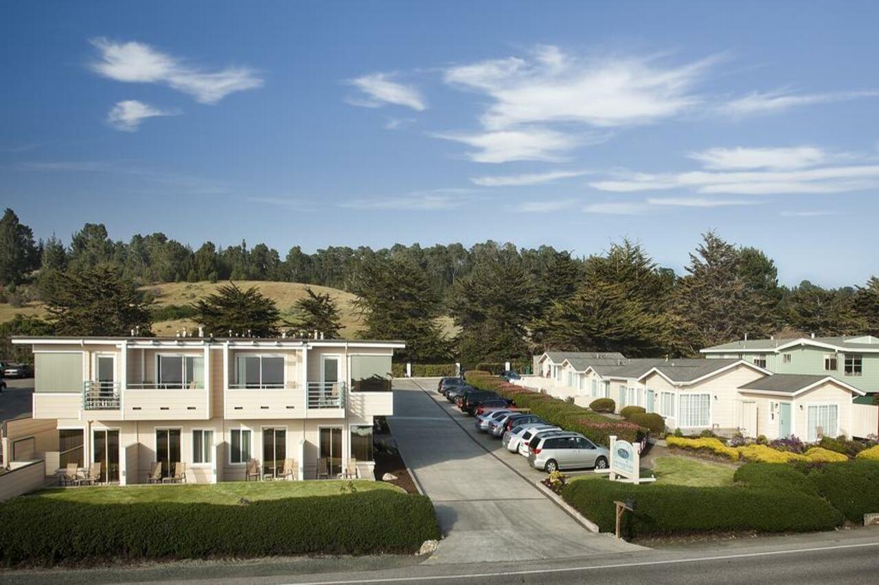 Cambria Landing Inn And Suites Екстер'єр фото