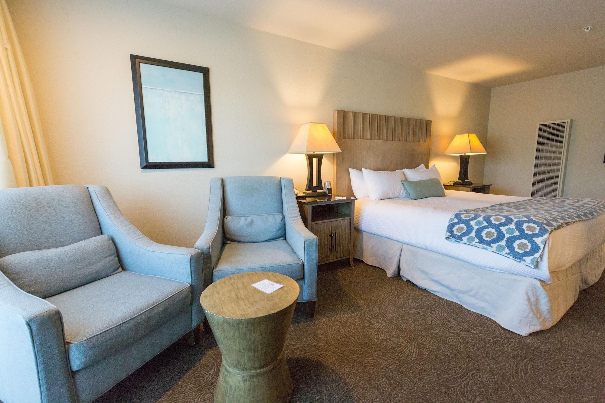 Cambria Landing Inn And Suites Екстер'єр фото