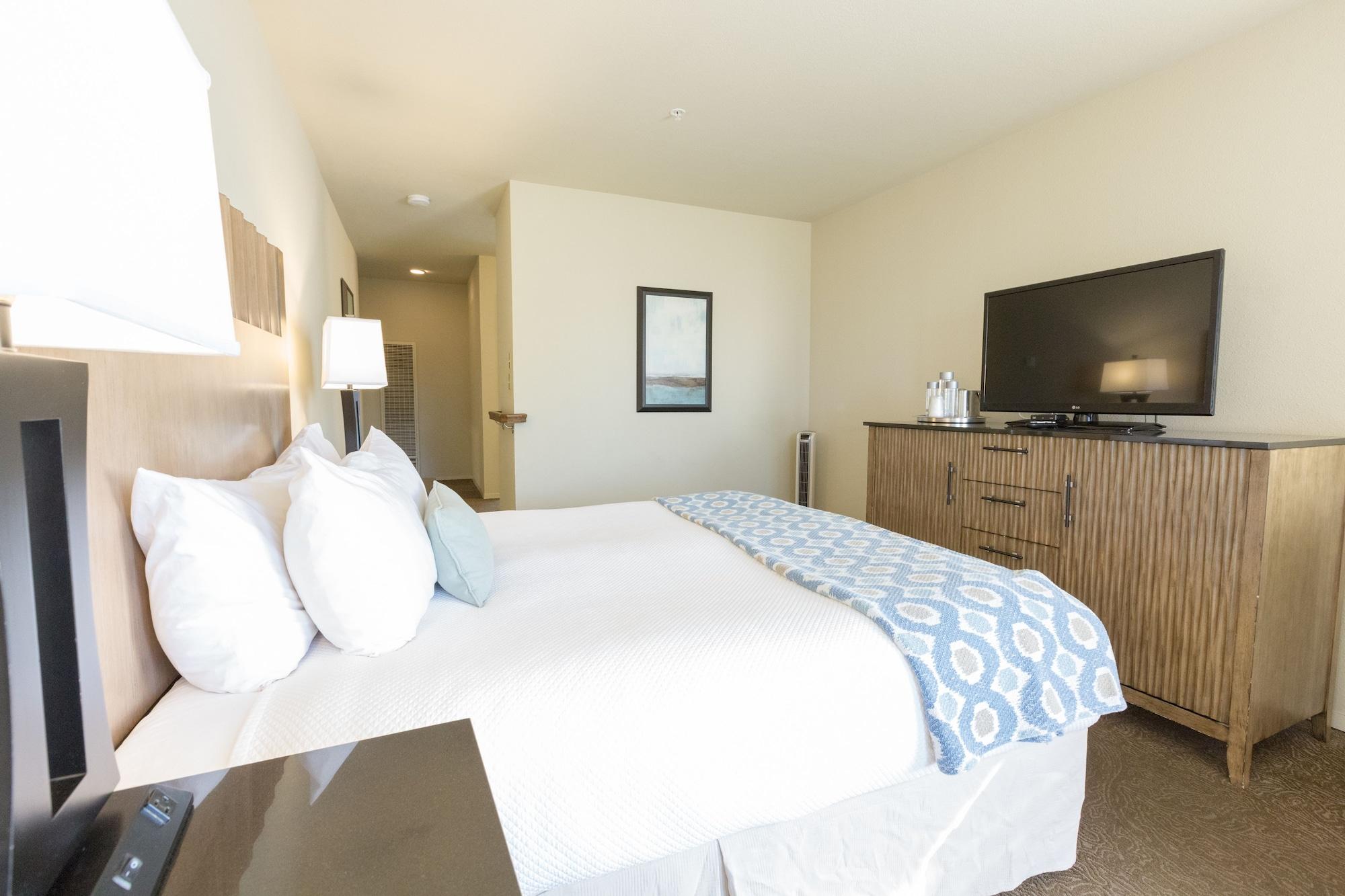 Cambria Landing Inn And Suites Екстер'єр фото