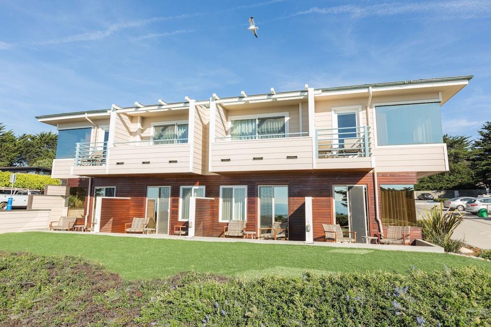 Cambria Landing Inn And Suites Екстер'єр фото